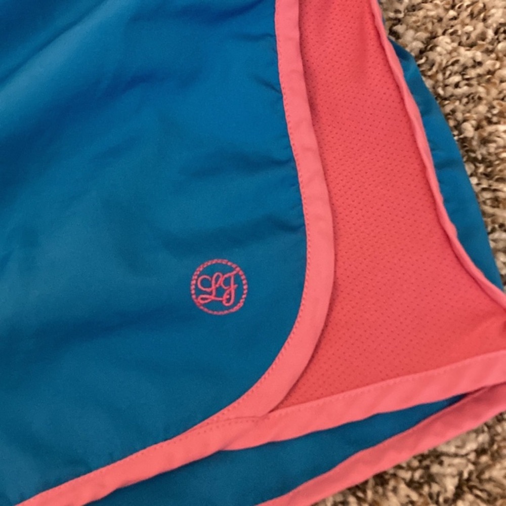Shorts - Picture 2 of 5